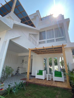 Hotels in Corlim